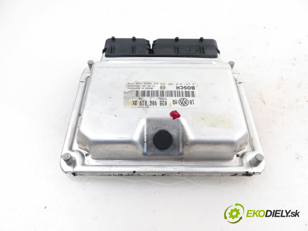 VW PASSAT B5 (3B2) SEDAN 2000 1896,00 Sterowniki silnika 1896,00 Riadiaca jednotka Motor 038906019BK; 0281010305