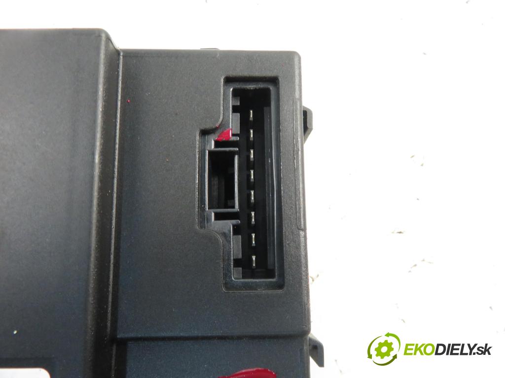 NISSAN QASHQAI / QASHQAI +2 I (J10, JJ10) SUV 2007 76,00 1.5 dCi 103 - K9K 282 1461,00 MODUL komfortu 284B2JD00C ; 5WK46485