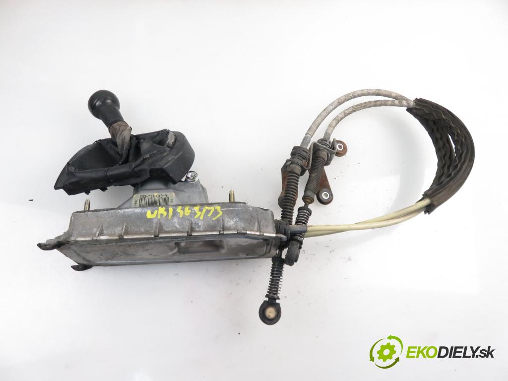 SEAT CORDOBA (6L2) SEDAN 2005 1390,00 Lewarki i wybieraki 1390,00 ZVEDÁK: 6Q0711049AL