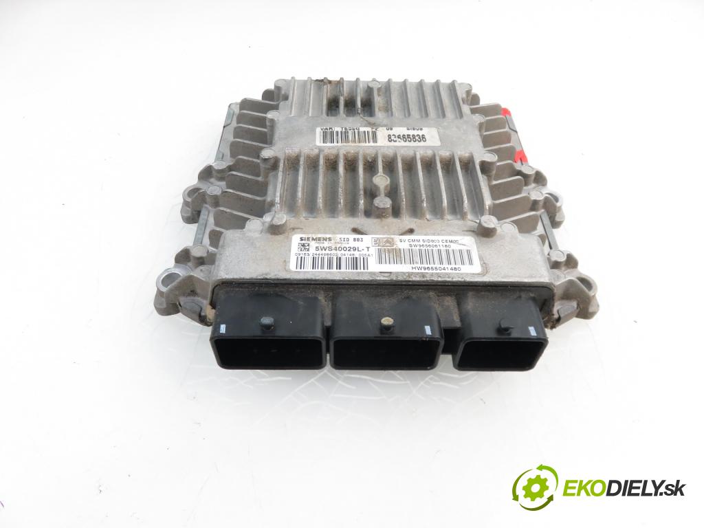 PEUGEOT 307 SW (3H) KOMBI 2004 100,00 2.0 HDi 135 - RHR (DW10BTED4) 1997,00 Riadiaca jednotka Motor 9656061180 ; 9655041480