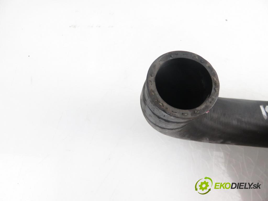 OPEL MERIVA A nadwozie wielkoprzestrzenne (MPV) (X03) HB 2003 1686,00 Przewody chłodnic powietrza 1686,00 Rúra intercoolera turba 55351859