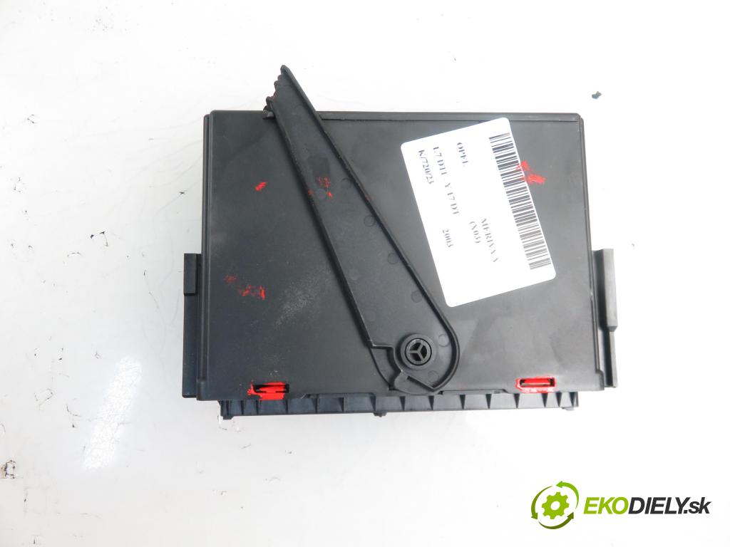 OPEL MERIVA A nadwozie wielkoprzestrzenne (MPV) (X03) MINIVAN 2003 1686,00 Moduły komfortu 1686,00 MODUL komfortu 13111111; 330518684; 5WK48664D