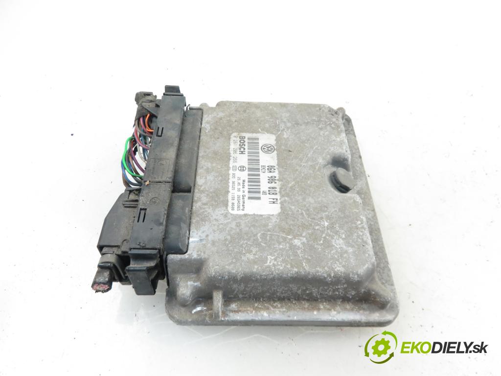 SKODA OCTAVIA I (1U2) LIFTBACK 2001 1984,00 Sterowniki silnika 1984,00 Riadiaca jednotka Motor 0261206266; 06A906018FH