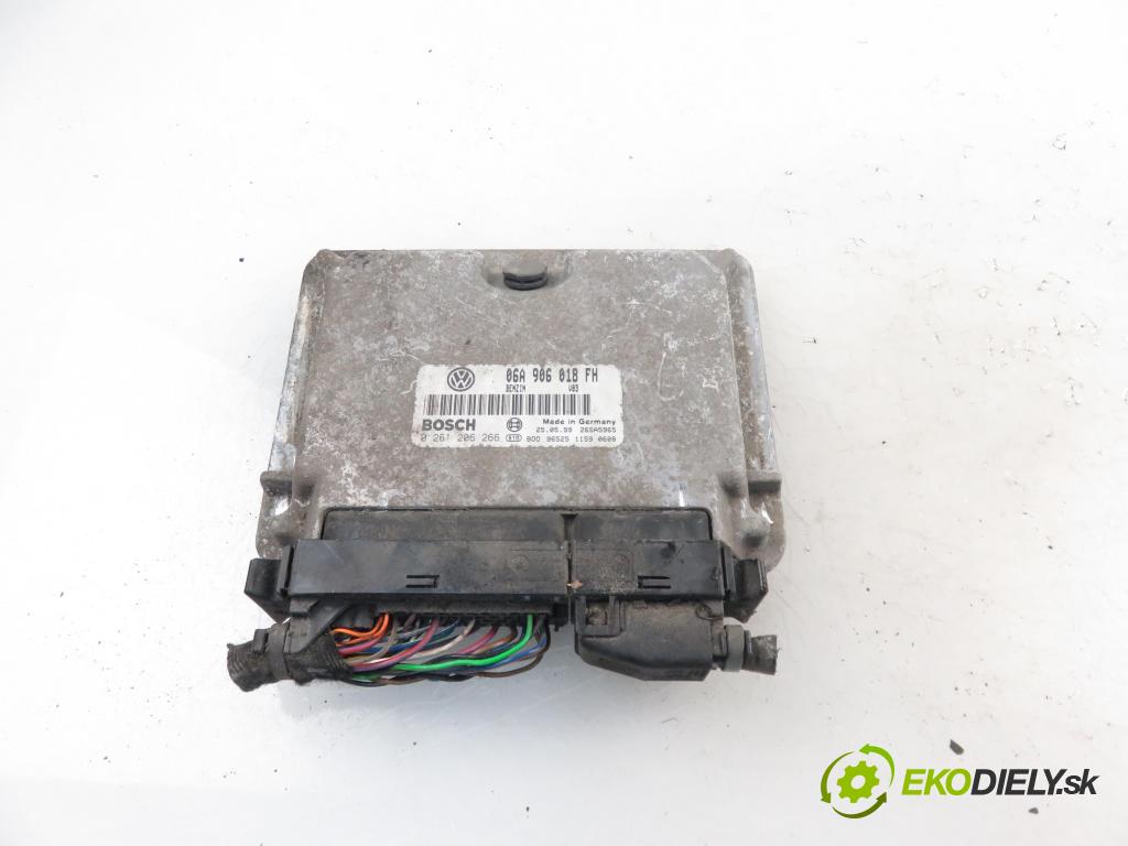 SKODA OCTAVIA I (1U2) LIFTBACK 2001 1984,00 Sterowniki silnika 1984,00 Riadiaca jednotka Motor 0261206266; 06A906018FH