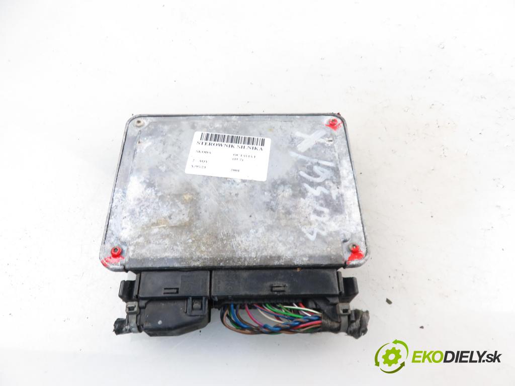 SKODA OCTAVIA I (1U2) LIFTBACK 2001 1984,00 Sterowniki silnika 1984,00 Riadiaca jednotka Motor 0261206266; 06A906018FH