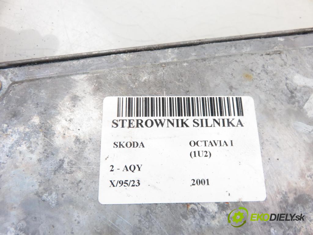 SKODA OCTAVIA I (1U2) LIFTBACK 2001 1984,00 Sterowniki silnika 1984,00 Riadiaca jednotka Motor 0261206266; 06A906018FH