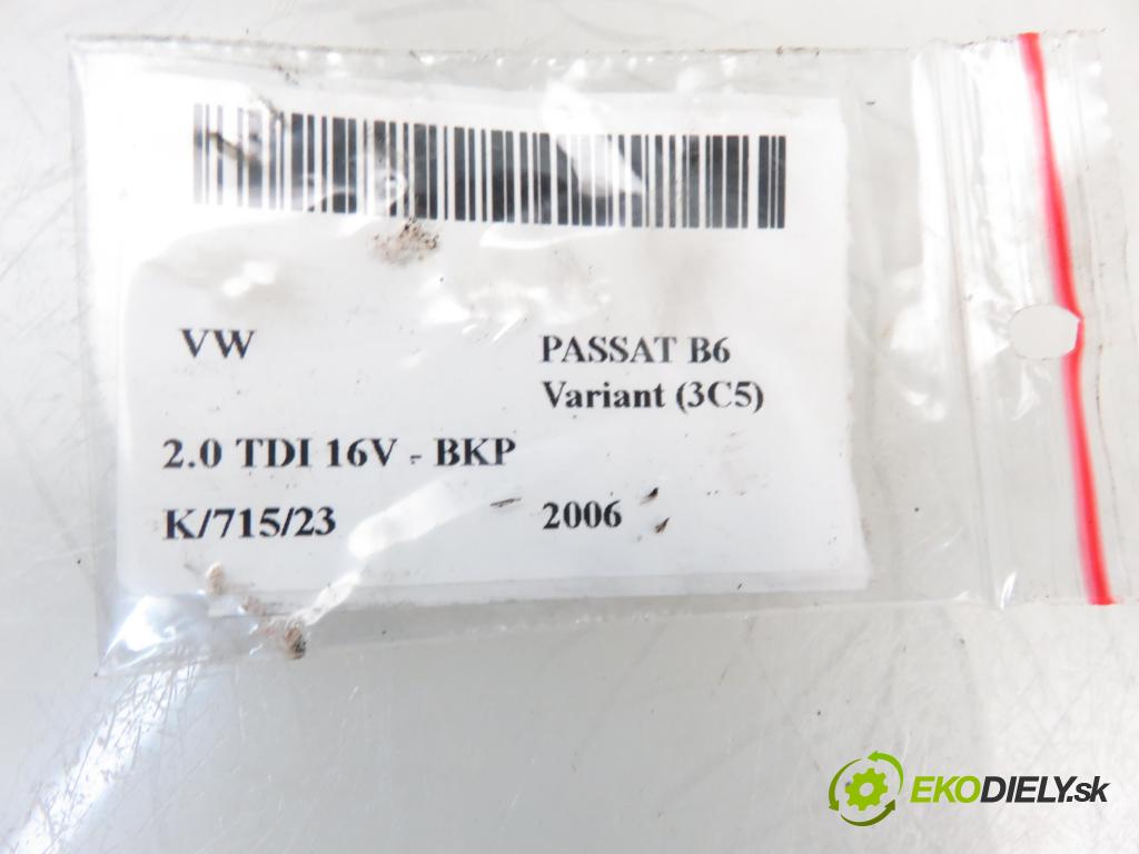 VW PASSAT B6 Variant (3C5) KOMBI 2006 1968,00 Pozostałe 1968,00 Chladič spalín 03G131513J