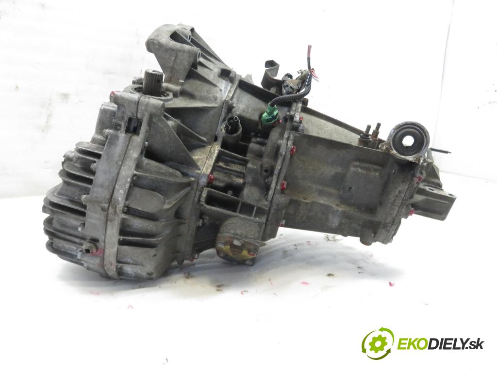 OPEL ARENA Skrzynia (TB, TF) BUS 1998 2499,00 Kompletne skrzynie 2499,00 Prevodovka MANUALNA 7700599287