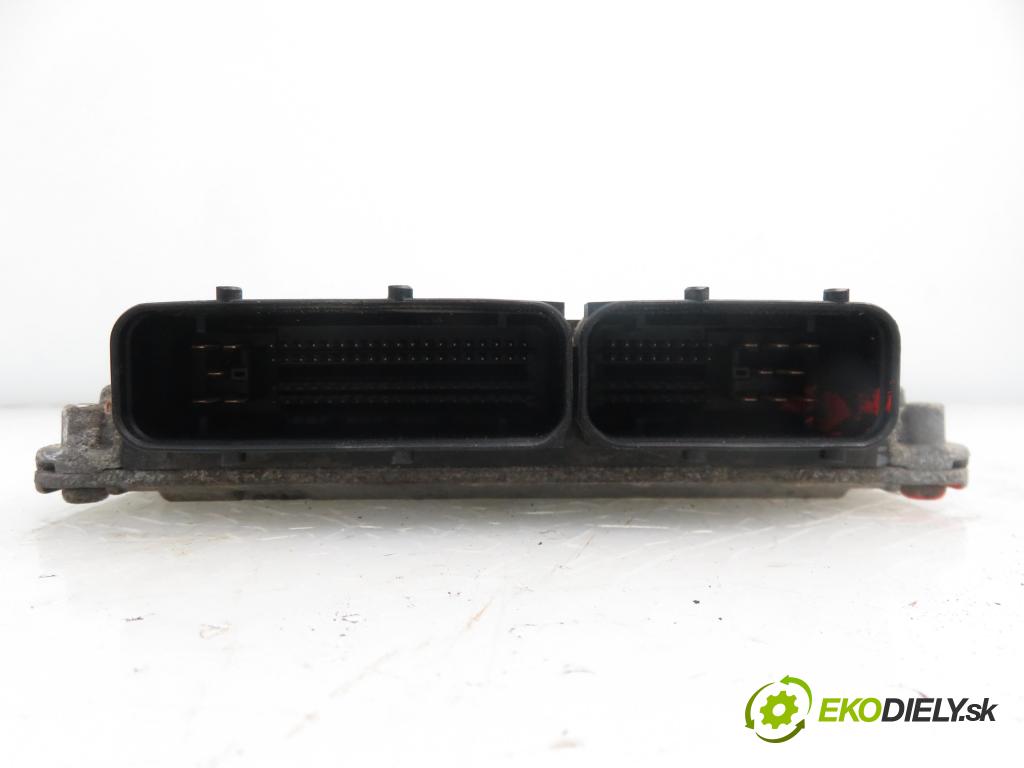 SKODA OCTAVIA I (1U2) LIFTBACK 2007 1595,00 Sterowniki silnika 1595,00 Riadiaca jednotka Motor 06A906033DM; 5WP44232