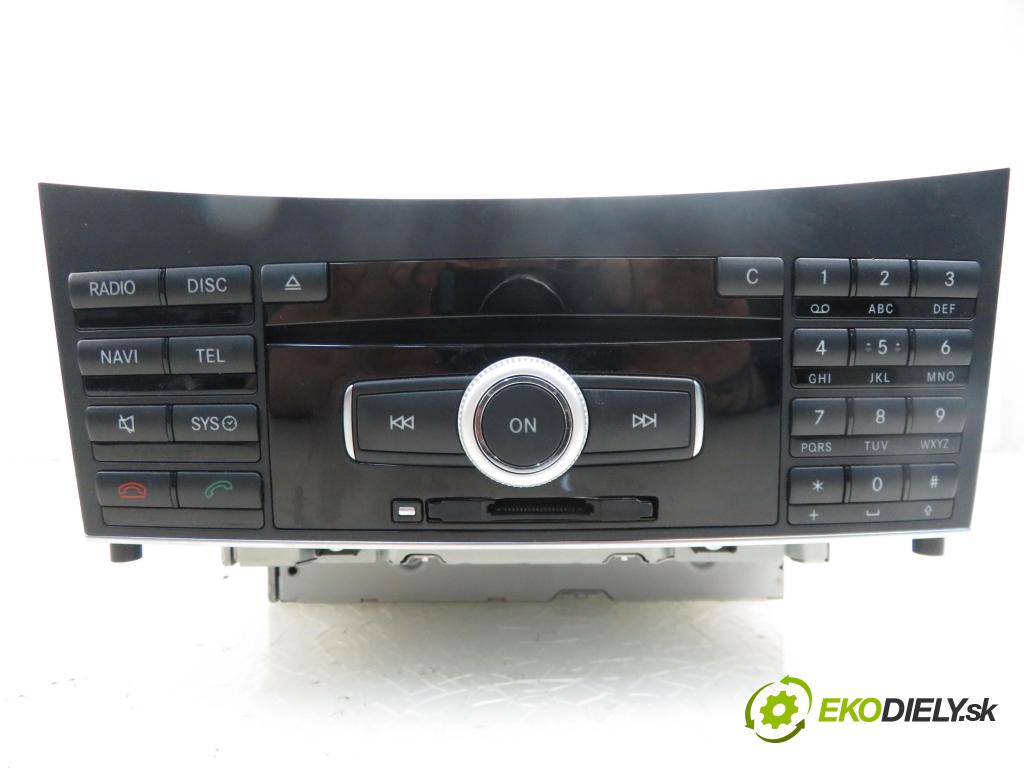 MERCEDES-BENZ KLASA E coupe (C207) COUPE 2010 3498,00 Radioodtwarzacze 3498,00 RADIO 2129008309