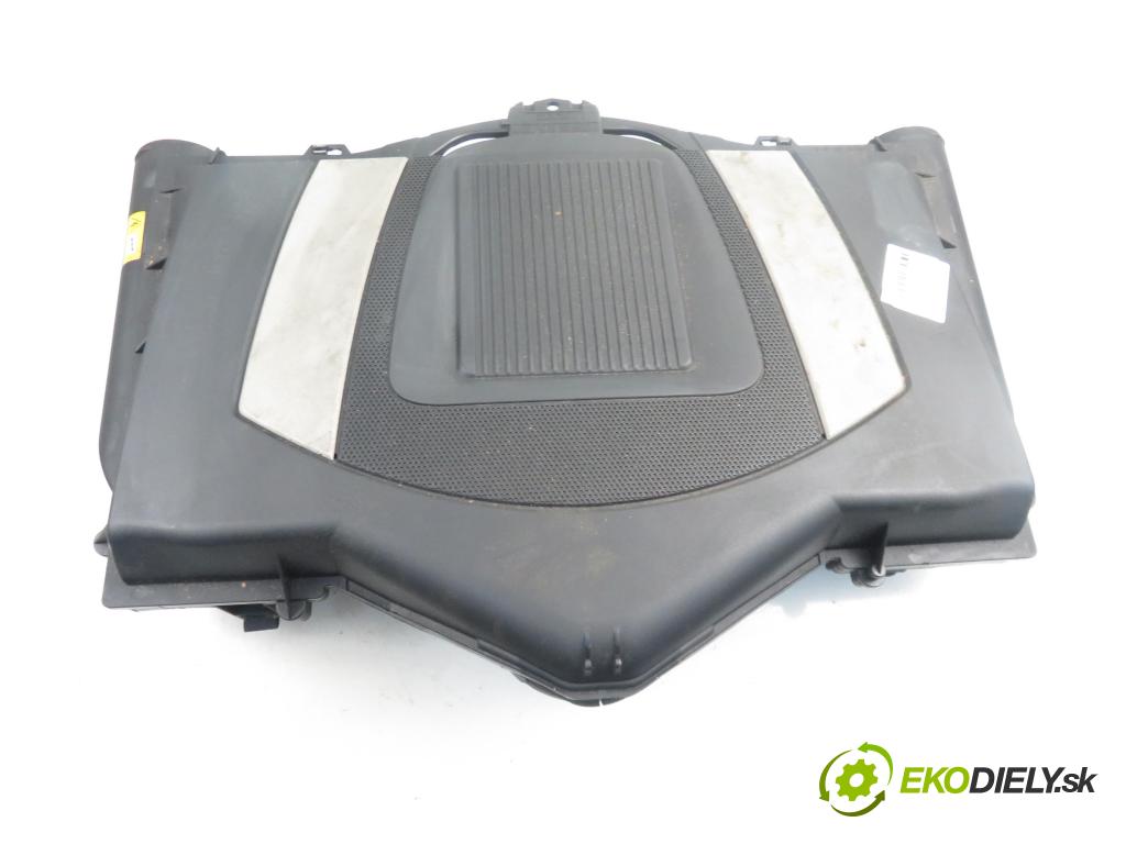 MERCEDES-BENZ KLASA E coupe (C207) COUPE 2010 3498,00 Obudowy filtrów powietrza 3498,00 Obal filtra vzduchu 2730902201 (Obaly filtrov vzduchu)