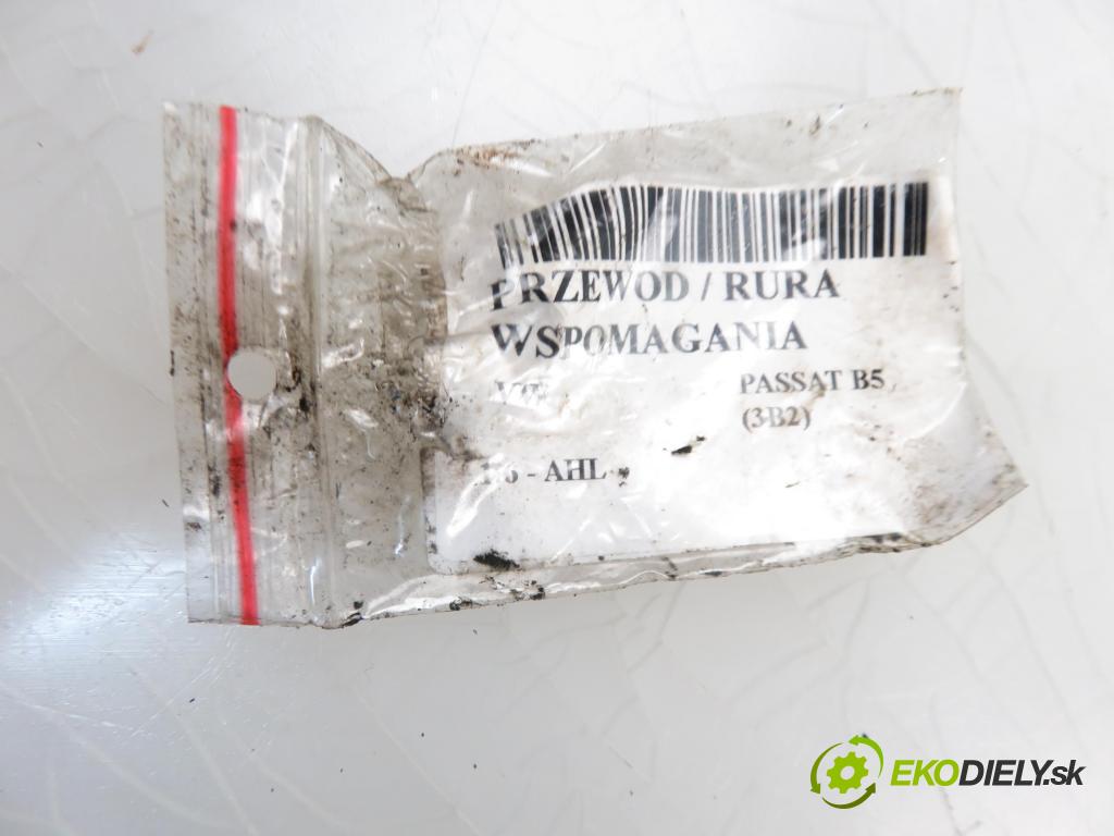 VW PASSAT B5 (3B2) SEDAN 1998 1595,00 Przewody układu wspomagania 1595,00 RIADOK: / Rúra servočerpadlo 8D1422893AL