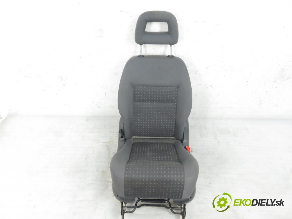 FORD GALAXY (WGR) MINIVAN 2005 1896,00 Fotele, kanapy 1896,00 Sedadlo 3 RIADOK: ľavy