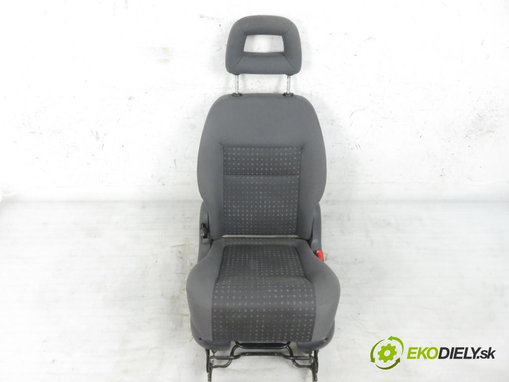 FORD GALAXY (WGR) MINIVAN 2005 1896,00 Fotele, kanapy 1896,00 Sedadlo 3 RIADOK: ľavy