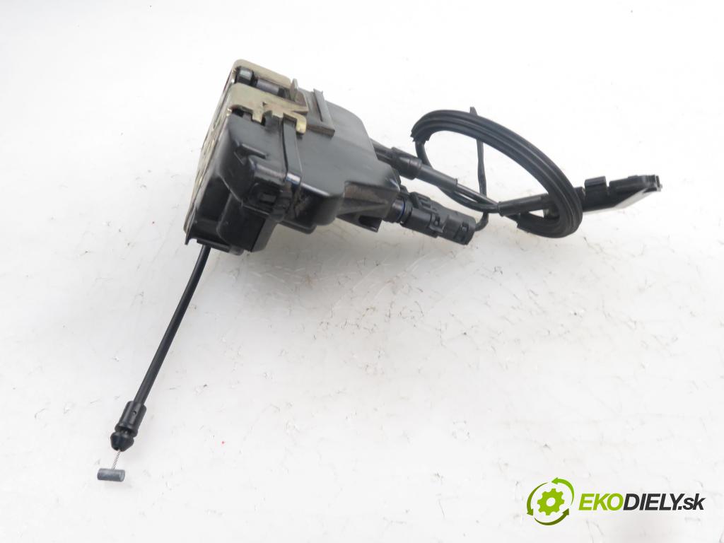 RENAULT LAGUNA II (BG0/1_) LIFTBACK 2002 88,00 1.8 16V (BG06, BG0J, BG0M) - F4P 774 1783,00 zámok