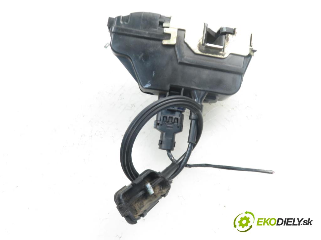 RENAULT LAGUNA II (BG0/1_) LIFTBACK 2002 88,00 1.8 16V (BG06, BG0J, BG0M) - F4P 774 1783,00 zámok