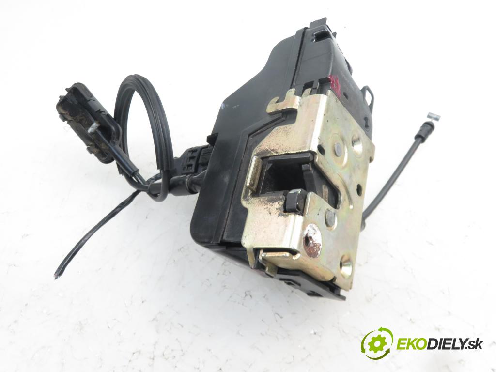 RENAULT LAGUNA II (BG0/1_) LIFTBACK 2002 88,00 1.8 16V (BG06, BG0J, BG0M) - F4P 774 1783,00 zámok
