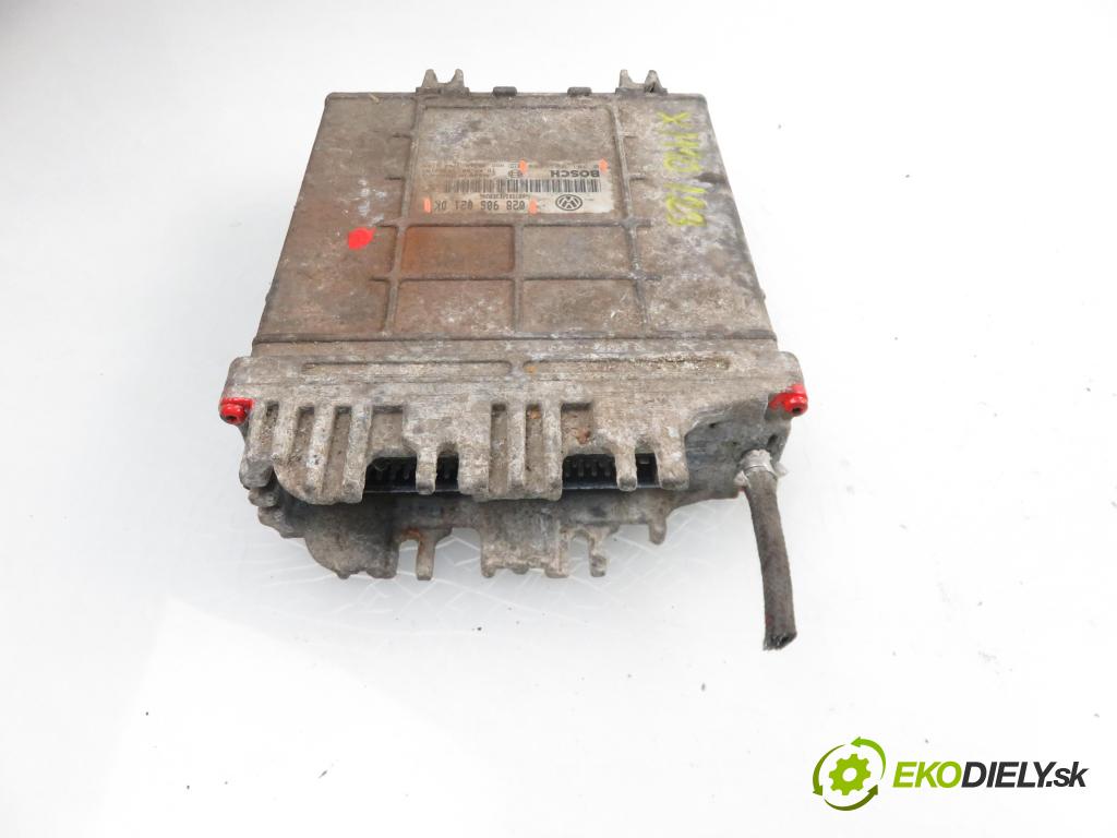 SEAT CORDOBA (6K1, 6K2) SEDAN 1998 1896,00 Sterowniki silnika 1896,00 řídící jednotka motora 028906021DK; 0281001484