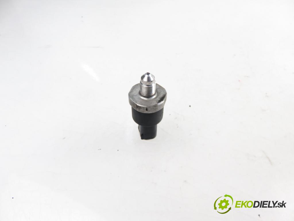 FIAT STILO (192_) HB 2001 1747,00 Czujniki ESP 1747,00 Snímač ESP 0265005303