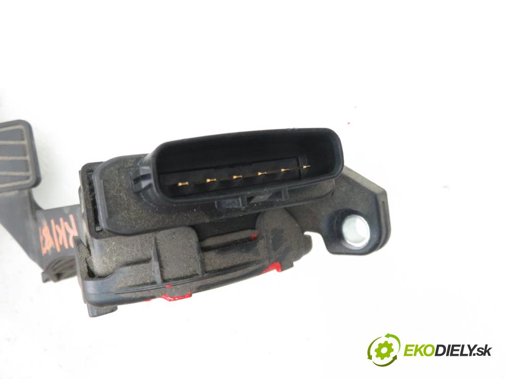 FIAT SEDICI (189_) CROSSOVER 2010 1586,00 Pozostałe 1586,00 Potenciometer plynového pedálu 4940070J90 (Pedále)