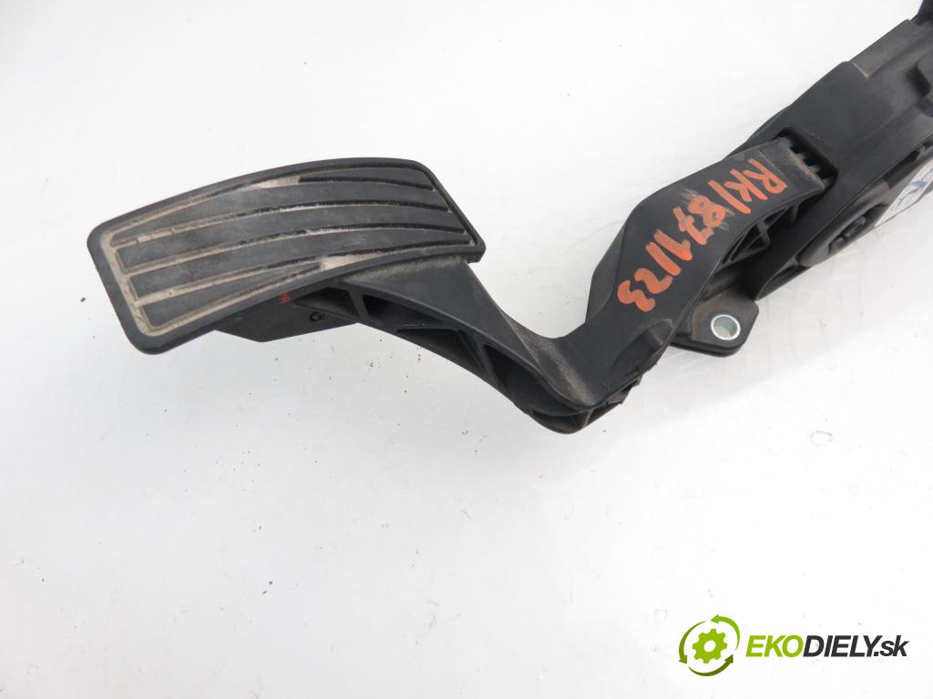 FIAT SEDICI (189_) CROSSOVER 2010 1586,00 Pozostałe 1586,00 Potenciometer plynového pedálu 4940070J90 (Pedále)