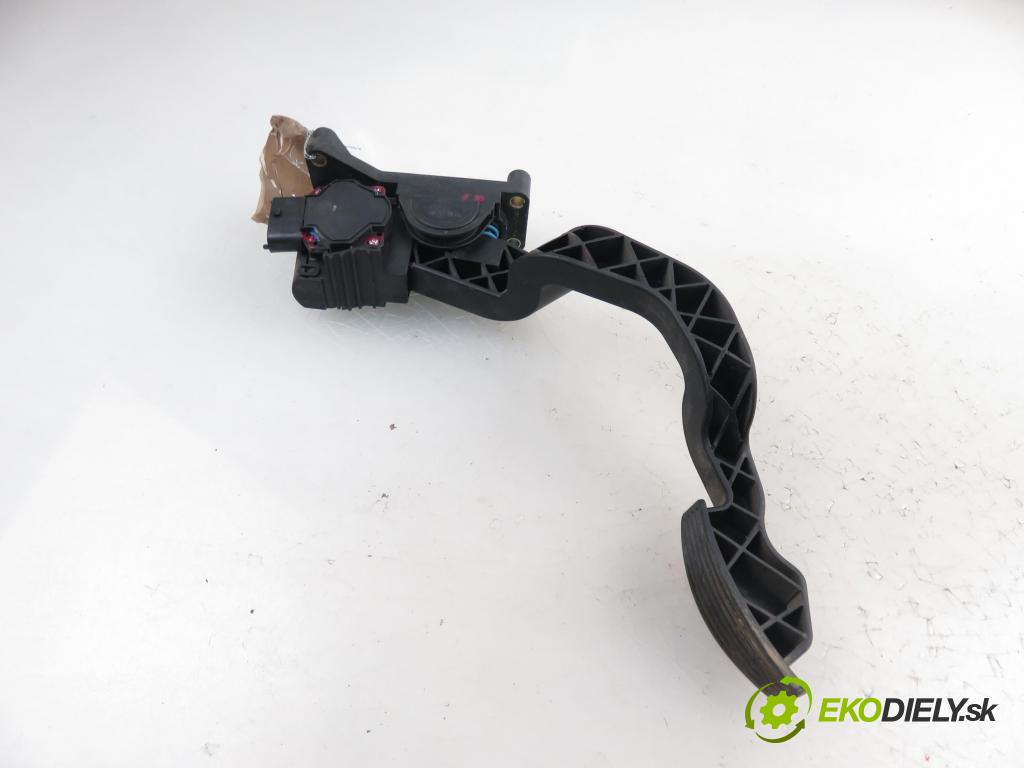 FIAT STILO (192_) HB 2002 1596,00 Pozostałe 1596,00 Potenciometer plynového pedálu 46779078; 0280752227; 6PV00777003 (Pedále)