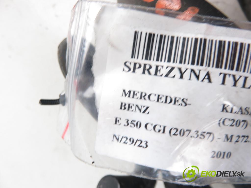 MERCEDES-BENZ KLASA E coupe (C207) COUPE 2010 3498,00 Sprężyny zawieszenia 3498,00 Pružina ZADNÉ: