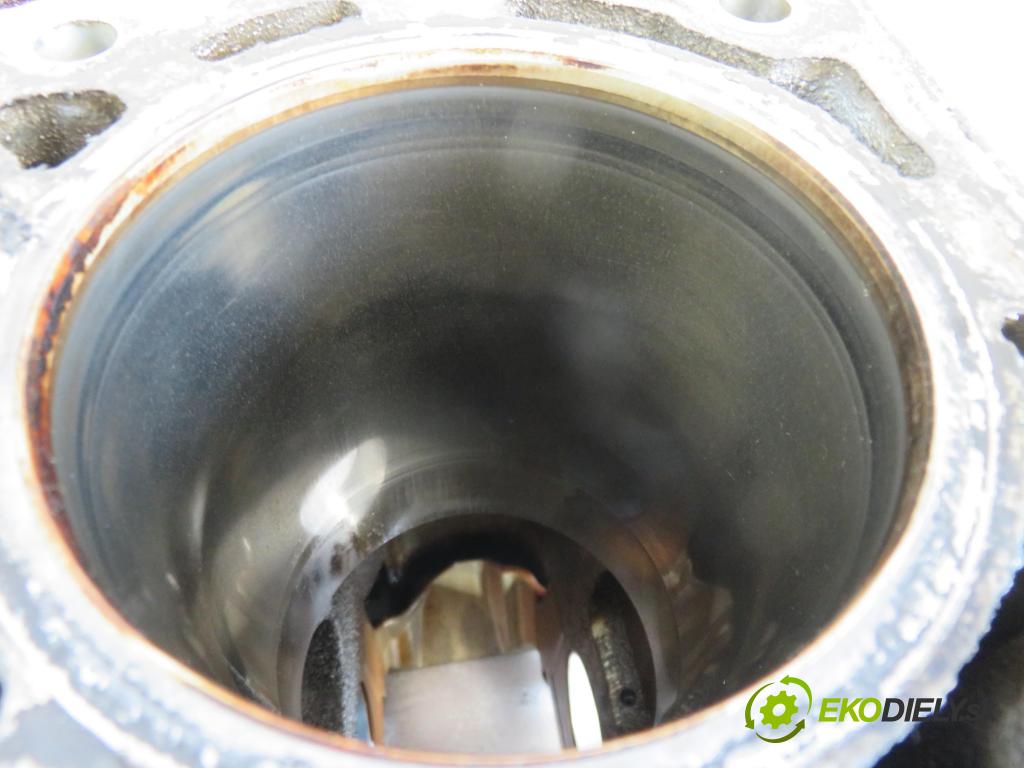 MAZDA 6 Station Wagon (GY) KOMBI 2003 2261,00 Bloki 2261,00 blok Motor L3C1 (Blok motora)