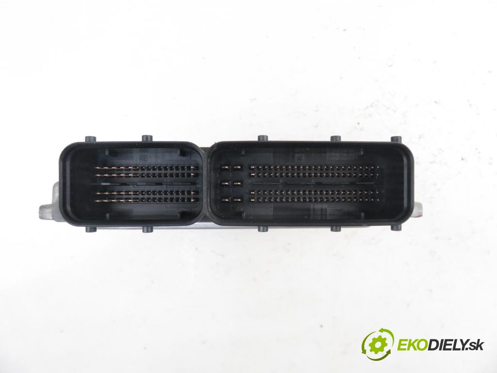 VW TOURAN (1T1, 1T2) MINIVAN 2003 1968,00 Sterowniki silnika 1968,00 Riadiaca jednotka Motor 03G906016AL; 0281011450