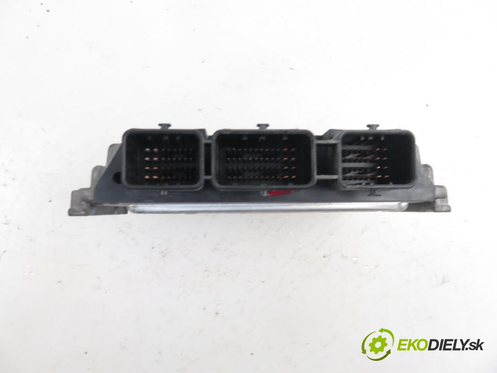PEUGEOT 206 liftback (2A/C) HB 2003 1398,00 Sterowniki silnika 1398,00 Riadiaca jednotka Motor 9647158080; 9647785580; 0281010707