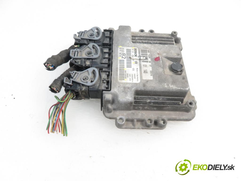PEUGEOT 206 liftback (2A/C) HB 2003 1398,00 Sterowniki silnika 1398,00 Riadiaca jednotka Motor 9647158080; 9647785580; 0281010707