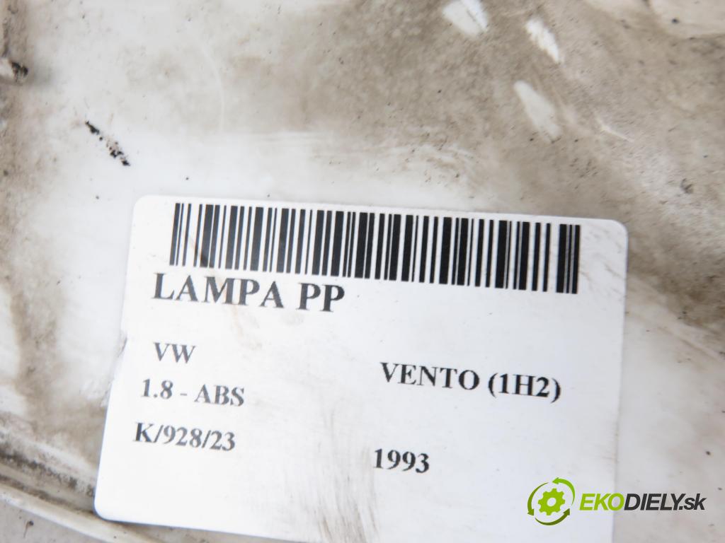 VW VENTO (1H2) SEDAN 1993 1781,00 Lampy przednie 1781,00 Svetlo PP
