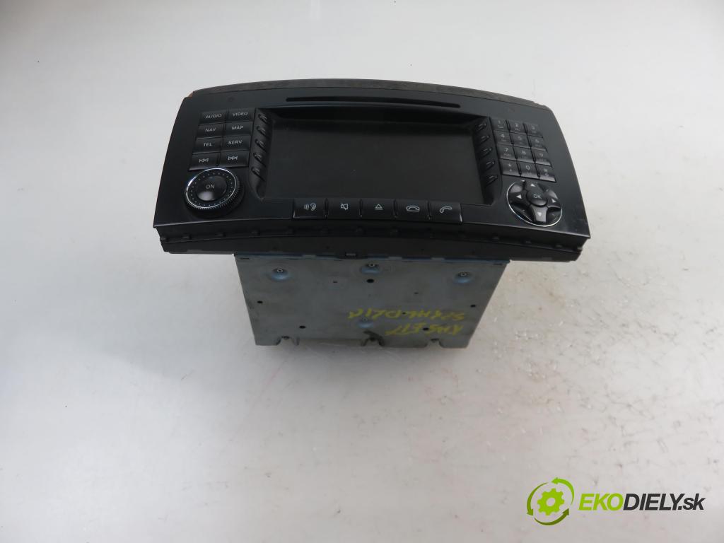 MERCEDES-BENZ KLASA R (W251, V251) CROSSOVER 2008 2987,00 Radioodtwarzacze 2987,00 RADIO CD A2518708089