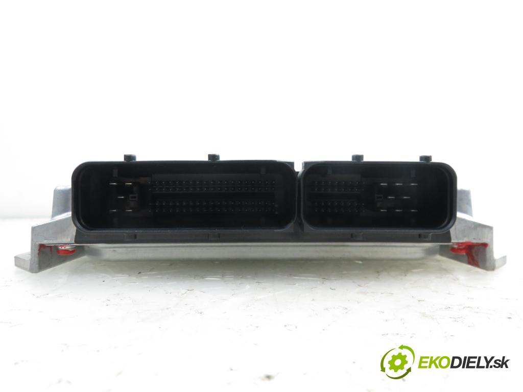 SUBARU IMPREZA liftback (GR, GH, G3) HB 2010 1998,00 Sterowniki silnika 1998,00 Riadiaca jednotka Motor 22611AP282; 2758009475