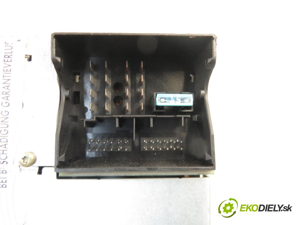 OPEL VECTRA C Kombi (Z02) KOMBI 2004 1910,00 Radioodtwarzacze 1910,00 RADIO CD 13113150; 24461297