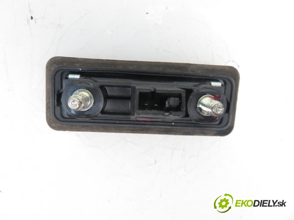 SKODA FABIA II Combi (545) KOMBI 2008 59,00 1.4 TDI - BNV 1422,00 vypínač otevírání FLAPS / MICROSTICKS 