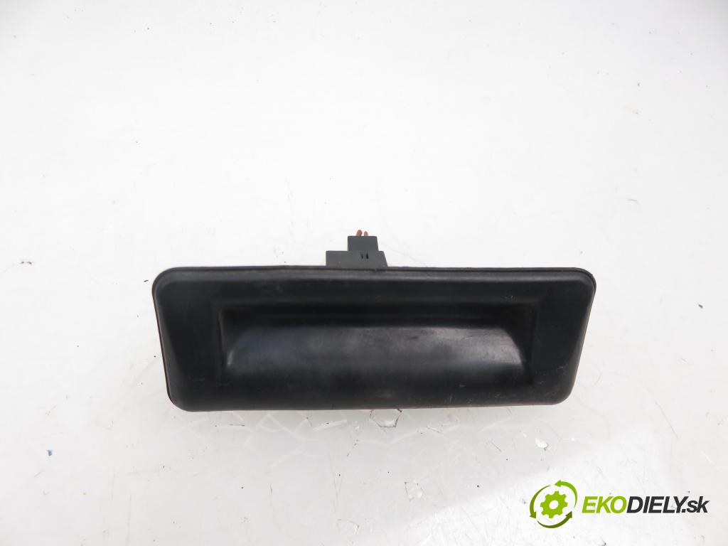 SKODA FABIA II Combi (545) KOMBI 2008 59,00 1.4 TDI - BNV 1422,00 vypínač otevírání FLAPS / MICROSTICKS