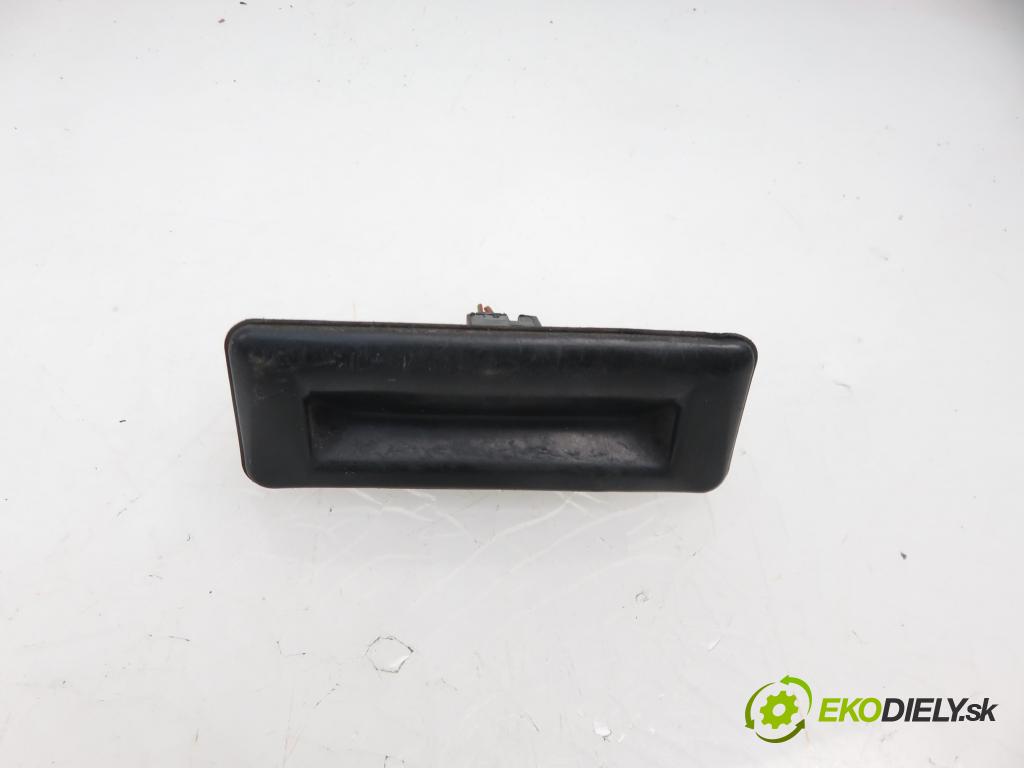 SKODA FABIA II Combi (545) KOMBI 2008 59,00 1.4 TDI - BNV 1422,00 vypínač otevírání FLAPS / MICROSTICKS
