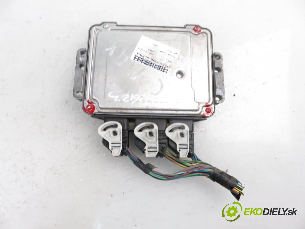 FORD FOCUS C-MAX (DM2) MINIVAN 2004 1560,00 Sterowniki silnika 1560,00 Riadiaca jednotka Motor 0281011533; 3M5112A650HD