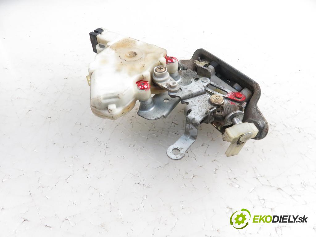 SUBARU IMPREZA kombi (GG) KOMBI 2003 1994,00 Zamki 1994,00 zámok dveří kufr EL. 63100FE000; 0892044A