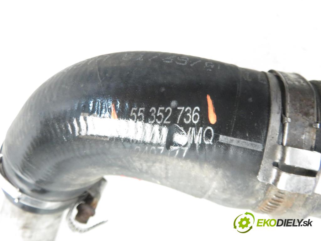 OPEL VECTRA C Kombi (Z02) KOMBI 2004 1910,00 Przewody chłodnic powietrza 1910,00 Rúra intercoolera turba 55350920; 55352736; 55352734