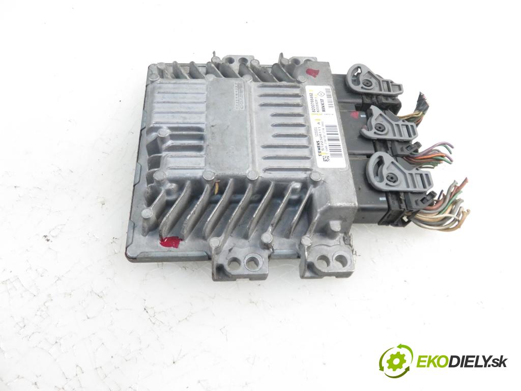 RENAULT MEGANE II Kombi (KM0/1_) KOMBI 2007 1461,00 Sterowniki silnika 1461,00 Riadiaca jednotka Motor S122326111A; 8200766462; 8200592611