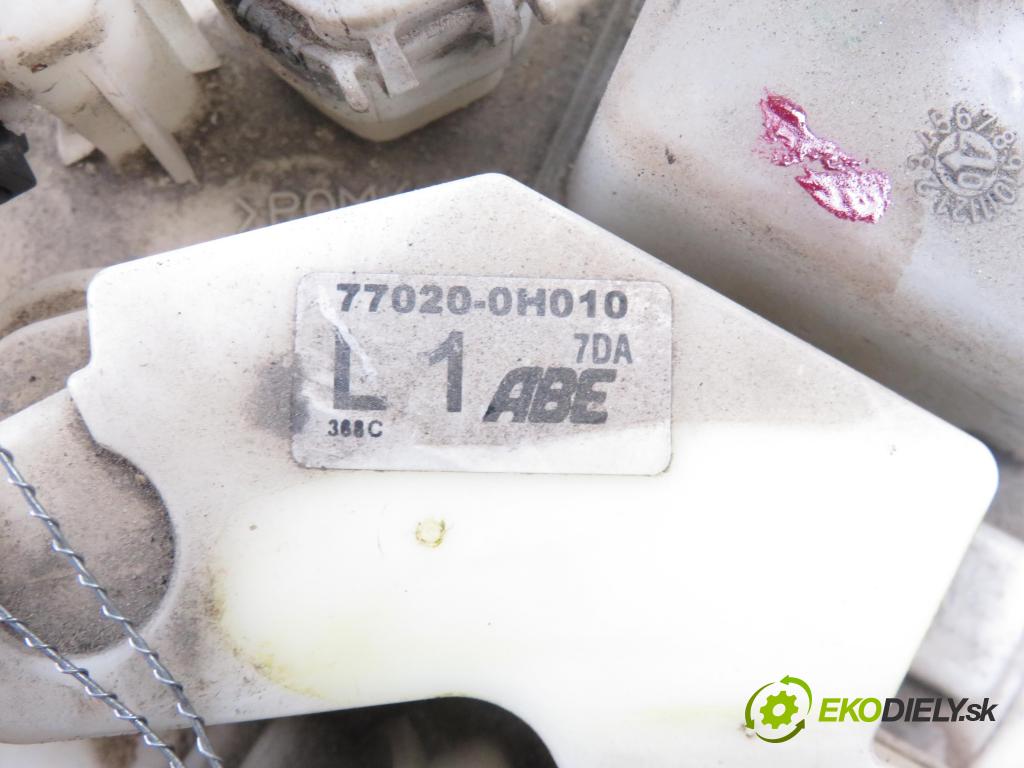 PEUGEOT 107 (PM_, PN_) HB 2007 998,00 Pompy paliwa 998,00 pumpa paliva 770200H010