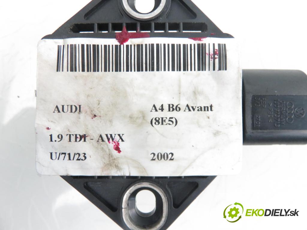 AUDI A4 Avant (8E5, B6) KOMBI 2002 1896,00 Czujniki ESP 1896,00 snímač ESP 8E0907637A; 0265005245