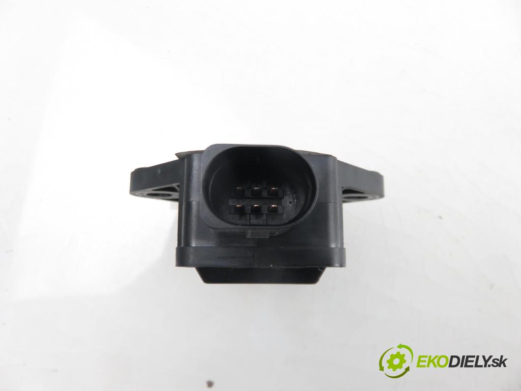 AUDI A4 Avant (8E5, B6) KOMBI 2002 1896,00 Czujniki ESP 1896,00 snímač ESP 8E0907637A; 0265005245