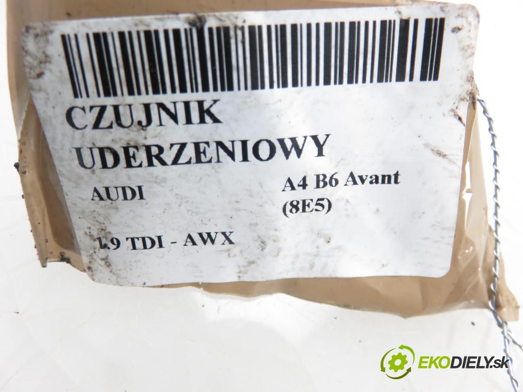 AUDI A4 Avant (8E5, B6) KOMBI 2002 1896,00 Czujniki uderzenia 1896,00 Snímač nárazu 8E0959651 (Snímače nárazu)