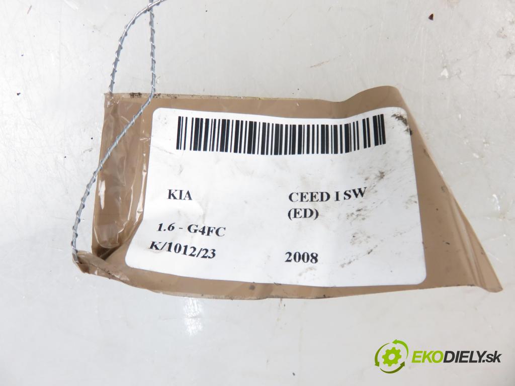KIA CEE'D SW (ED) KOMBI 2008 1591,00 Kompletne haki holownicze (belka + kula) 1591,00 Hák / ucho tažné