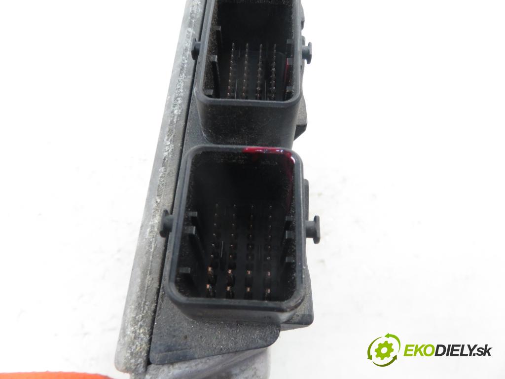 PEUGEOT 307 (3A/C) HB 2003 1997,00 Sterowniki silnika 1997,00 Riadiaca jednotka Motor 9644606180; 0281010779