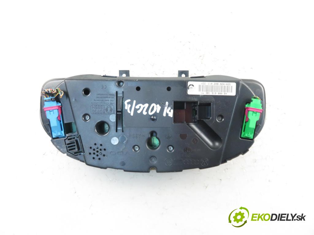 VW PASSAT B5 (3B2) SEDAN 1998 1781,00 Liczniki, zegary 1781,00 Prístrojovka elektrický 3B1919880BX