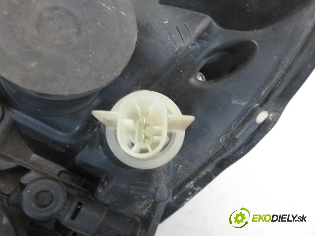 SKODA FABIA II (542) HB 2007 1422,00 Lampy przednie 1422,00 Svetlo LP 24783100